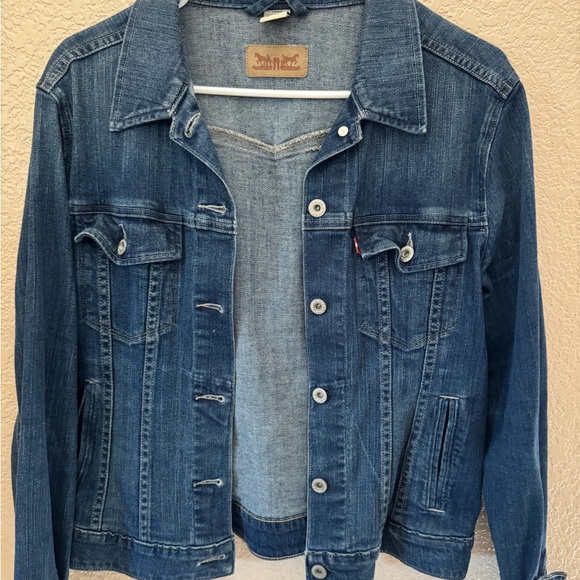 Levi’s Denim Jacket - Picture 1 of 5